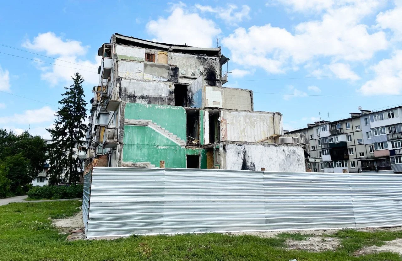 Полтава витратить на 9 мільйонів більше для відновлення пошкодженого ракетою будинку на Баленка